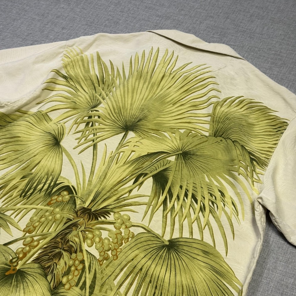 Tommy Bahama Silk Button-Up Shirt Mens M Beige Palm Graphic Print Short Sleeve